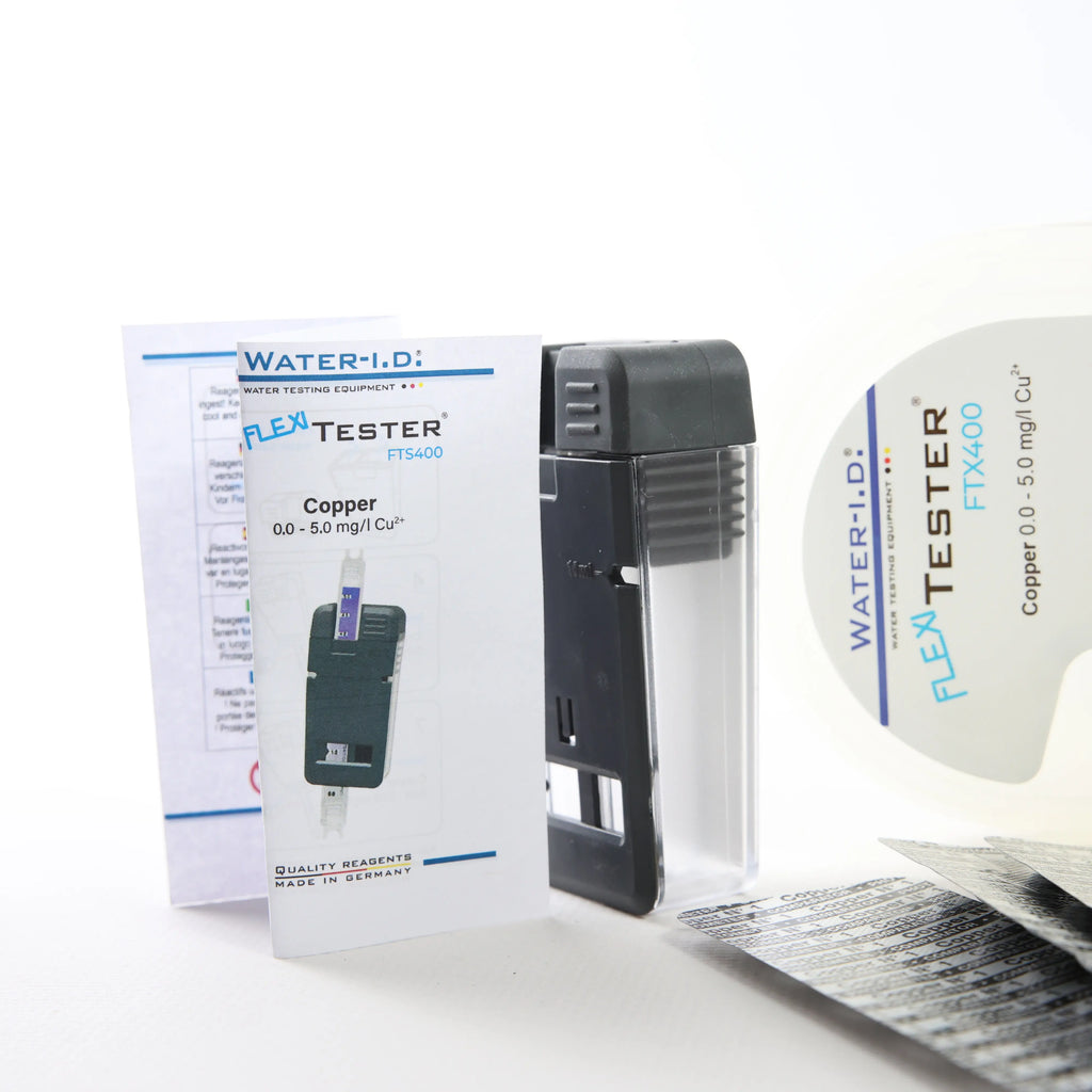 Тестер FlexiTester Kit (Мідь 0.0-5.0 мл) — тестер, інструкцію та реагенти показано спереду